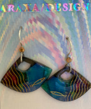 Load image into Gallery viewer, Araxa Design Resin Earrings
